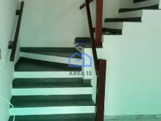 Sobrado com 106m² 2 quartos e 3 banheiros, à venda, no bairro Martim de Sá em Caraguatatuba