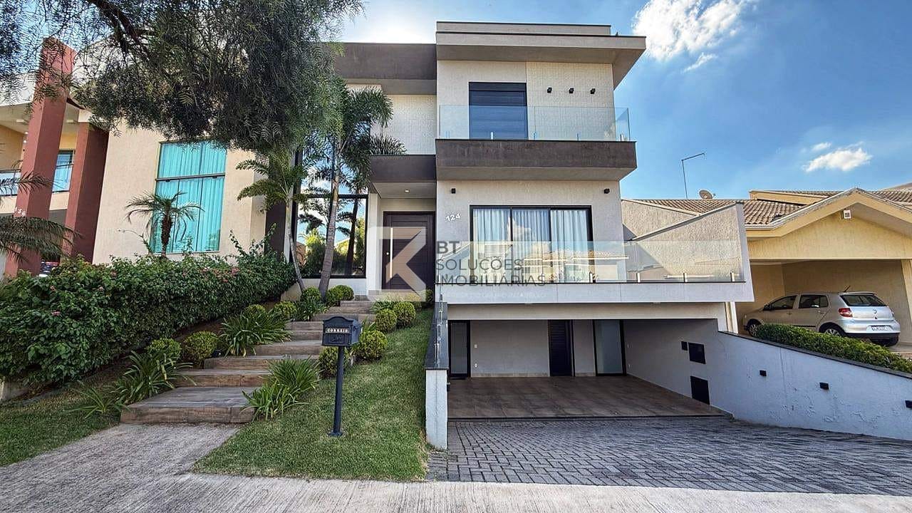 Sobrado, 3 quartos, 357 m² - Foto 1