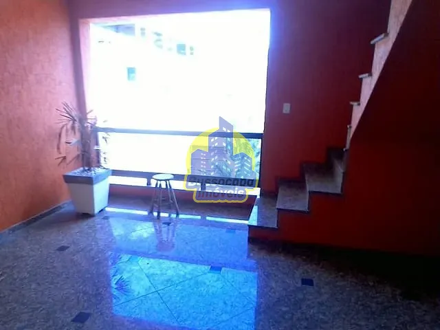 Sobrado com 300m² 3 quartos e 5 banheiros, à venda, no bairro Novo Osasco em Osasco