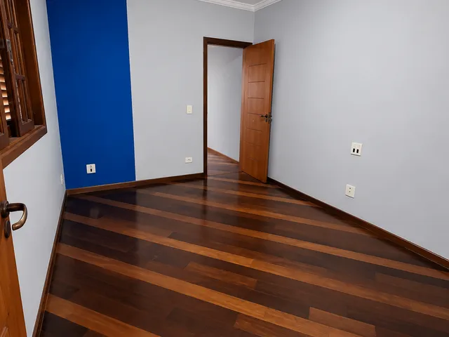 Sobrado 4 quartos e 5 banheiros, para alugar, no bairro Vila Nivi em São Paulo