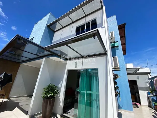 Sobrado com 151m² 3 quartos e 3 banheiros, à venda, no bairro Carandá Bosque em Campo Grande