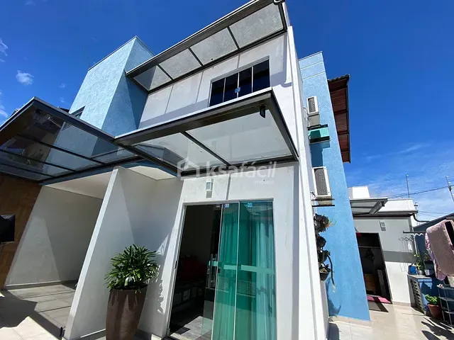 Sobrado com 151m² 3 quartos e 3 banheiros, à venda, no bairro Carandá Bosque em Campo Grande