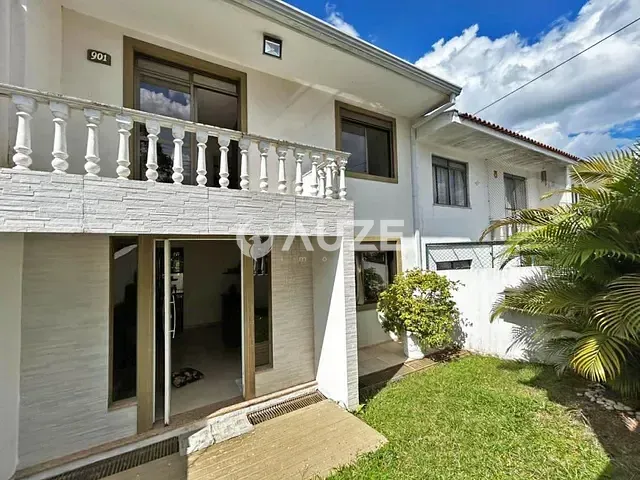 Sobrado com 170m² 3 quartos e 1 banheiro, à venda, no bairro Bairro Alto em Curitiba