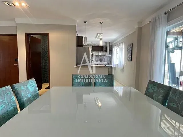 Sobrado com 250m² 3 quartos e 4 banheiros, à venda, no bairro Jardim Hípica Pinheiro em Taubaté