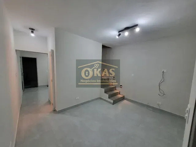 Sobrado com 68m² 2 quartos e 1 banheiro, à venda, no bairro Vila Nova Urupês em Suzano