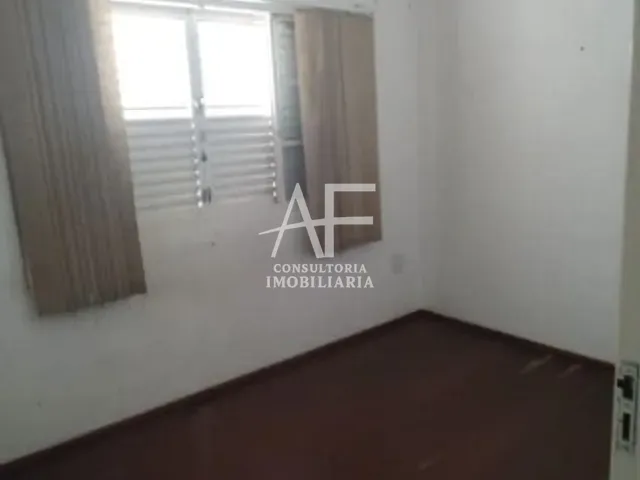 Sobrado com 484m² 3 quartos e 3 banheiros, à venda, no bairro Portal das Colinas em Guaratinguetá