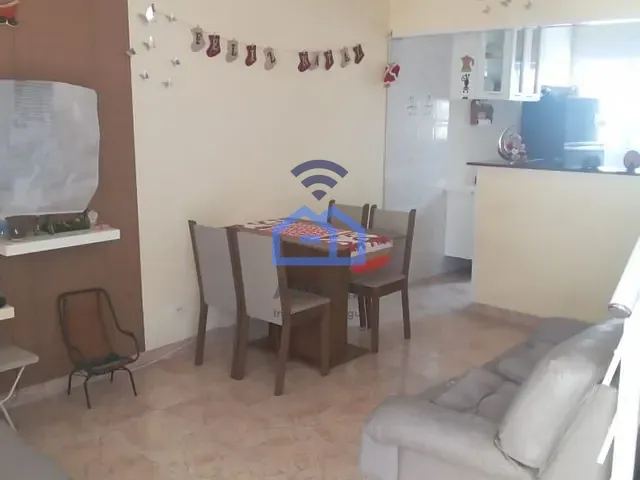 Sobrado com 121m² 2 quartos e 2 banheiros, à venda, no bairro Martim de Sá em Caraguatatuba