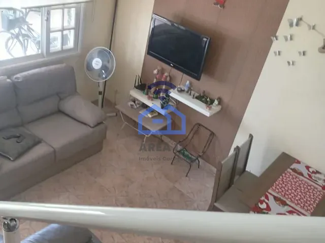 Sobrado com 121m² 2 quartos e 2 banheiros, à venda, no bairro Martim de Sá em Caraguatatuba
