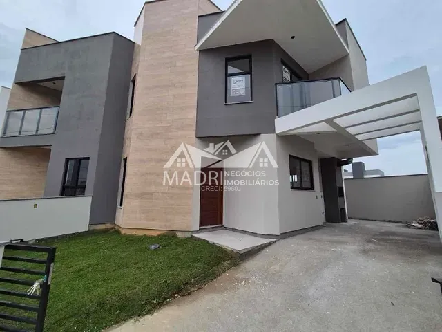Sobrado com 83m² 2 quartos e 3 banheiros, à venda, no bairro Bela Vista em Palhoça