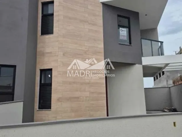 Sobrado com 83m² 2 quartos e 3 banheiros, à venda, no bairro Bela Vista em Palhoça