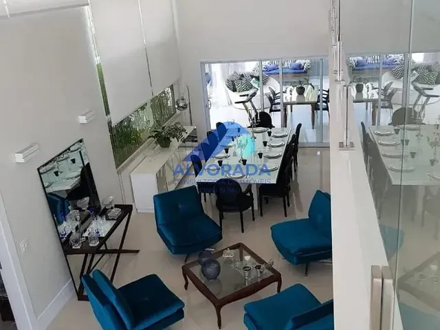 Sobrado com 900m² 4 quartos e 5 banheiros, à venda, no bairro Condomínio Reserva do Paratehy em São José Dos Campos