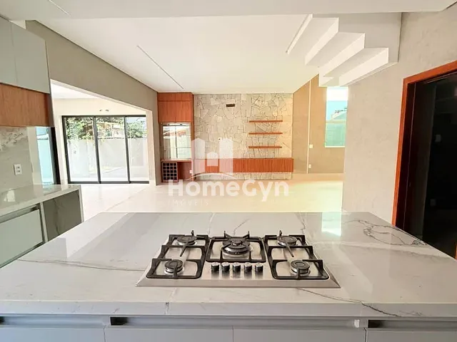 Sobrado com 360m² 3 quartos e 5 banheiros, à venda, no bairro Loteamento Portal do Sol II em Goiânia