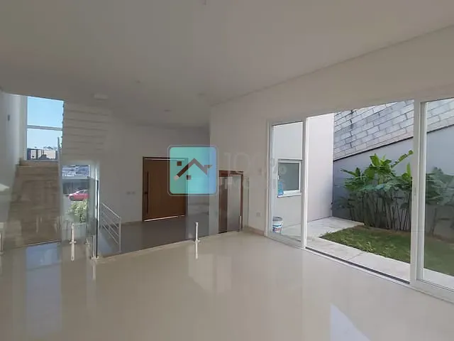 Sobrado com 460m² 3 quartos e 4 banheiros, à venda, no bairro Urbanova em São José dos Campos