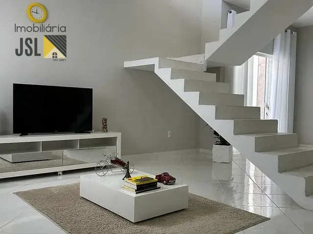Sobrado com 180m² 2 quartos e 2 banheiros, à venda, no bairro Loteamento Real Park em Caçapava