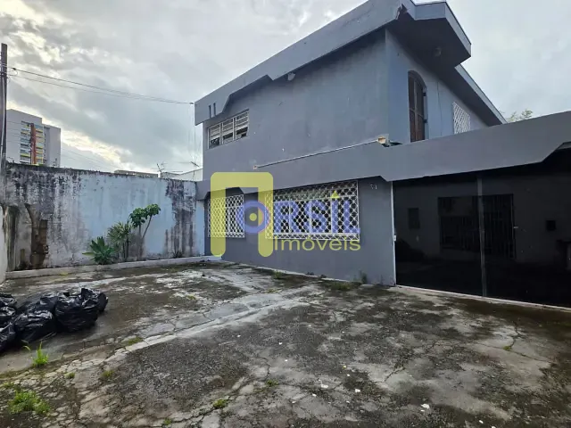 Sobrado com 528m² 3 quartos e 3 banheiros, à venda, no bairro Centro em Mogi das Cruzes