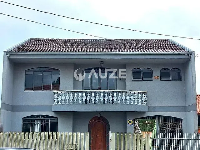Sobrado com 219m² 4 quartos e 2 banheiros, à venda, no bairro Fazendinha em Curitiba