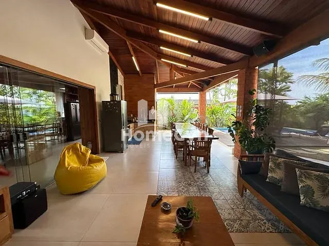 Sobrado com 700m² 4 quartos e 5 banheiros, para alugar, no bairro Jardins Munique em Goiânia