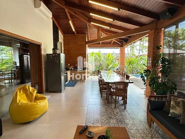 Sobrado com 700m² 4 quartos e 5 banheiros, para alugar, no bairro Jardins Munique em Goiânia