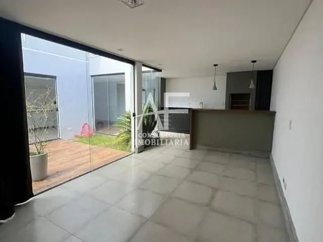 Sobrado com 160m² 3 quartos e 1 banheiro, à venda, no bairro Jardim Santana em Tremembé