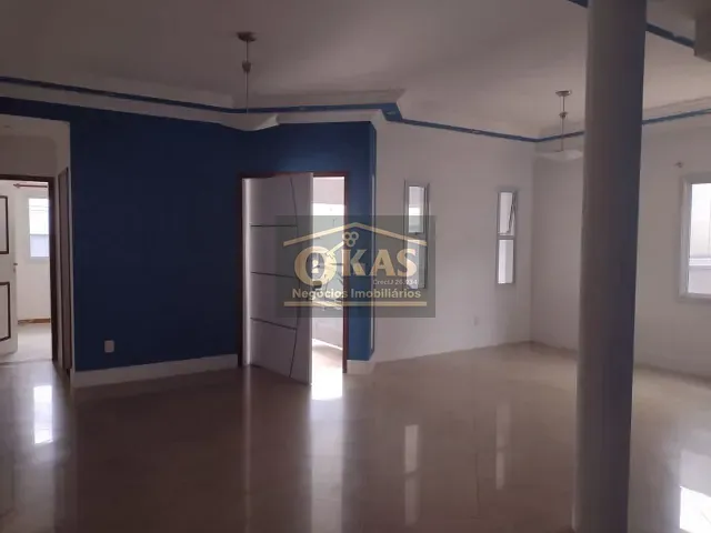 Sobrado com 500m² 4 quartos e 5 banheiros, à venda, no bairro Vila Lavínia em Mogi das Cruzes
