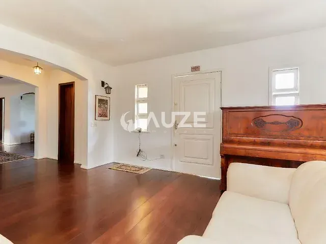 Sobrado com 407m² 4 quartos e 4 banheiros, à venda, no bairro Bigorrilho em Curitiba