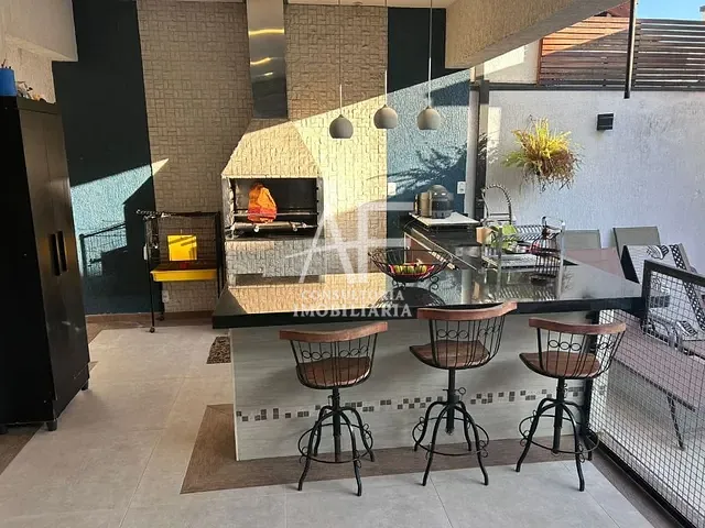 Sobrado com 250m² 4 quartos e 2 banheiros, à venda, no bairro Caminho Novo em Tremembé