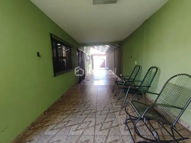 Sobrado com 360m² 4 quartos e 2 banheiros, à venda, no bairro Vila Piratininga em Campo Grande
