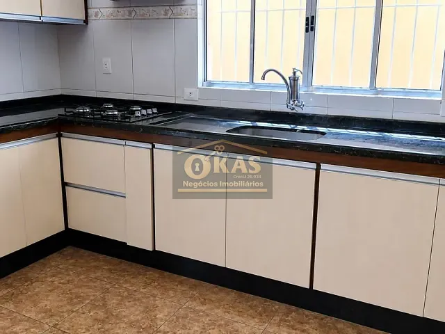 Sobrado com 216m² 3 quartos e 2 banheiros, à venda, no bairro Vila Ursulina em Itaquaquecetuba