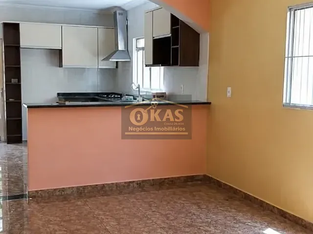 Sobrado com 216m² 3 quartos e 2 banheiros, à venda, no bairro Vila Ursulina em Itaquaquecetuba