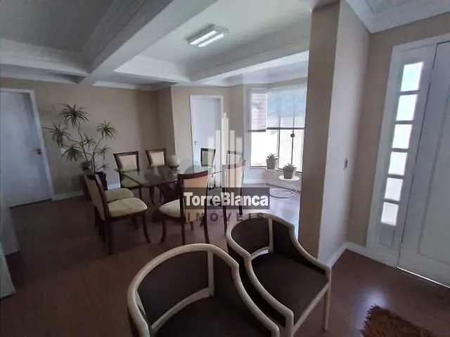Sobrado com 330m² 3 quartos e 2 banheiros, para alugar, no bairro Nova Rússia em Ponta Grossa