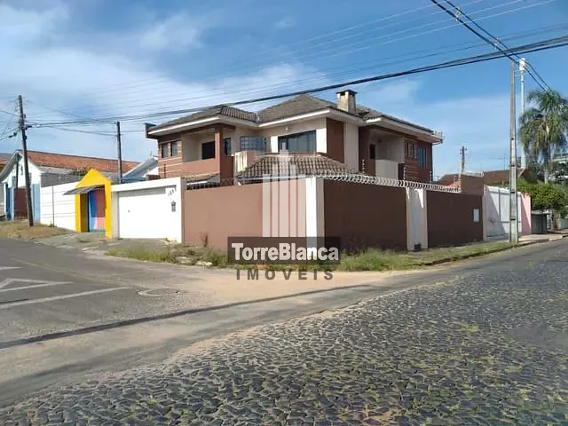 Sobrado com 330m² 3 quartos e 2 banheiros, para alugar, no bairro Nova Rússia em Ponta Grossa
