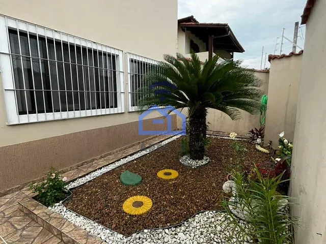 Sobrado com 250m² 3 quartos e 2 banheiros, à venda, no bairro Sumare em Caraguatatuba