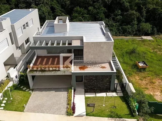 Sobrado com 556m² 4 quartos e 4 banheiros, à venda, no bairro Jardim Santa Rita em Indaiatuba