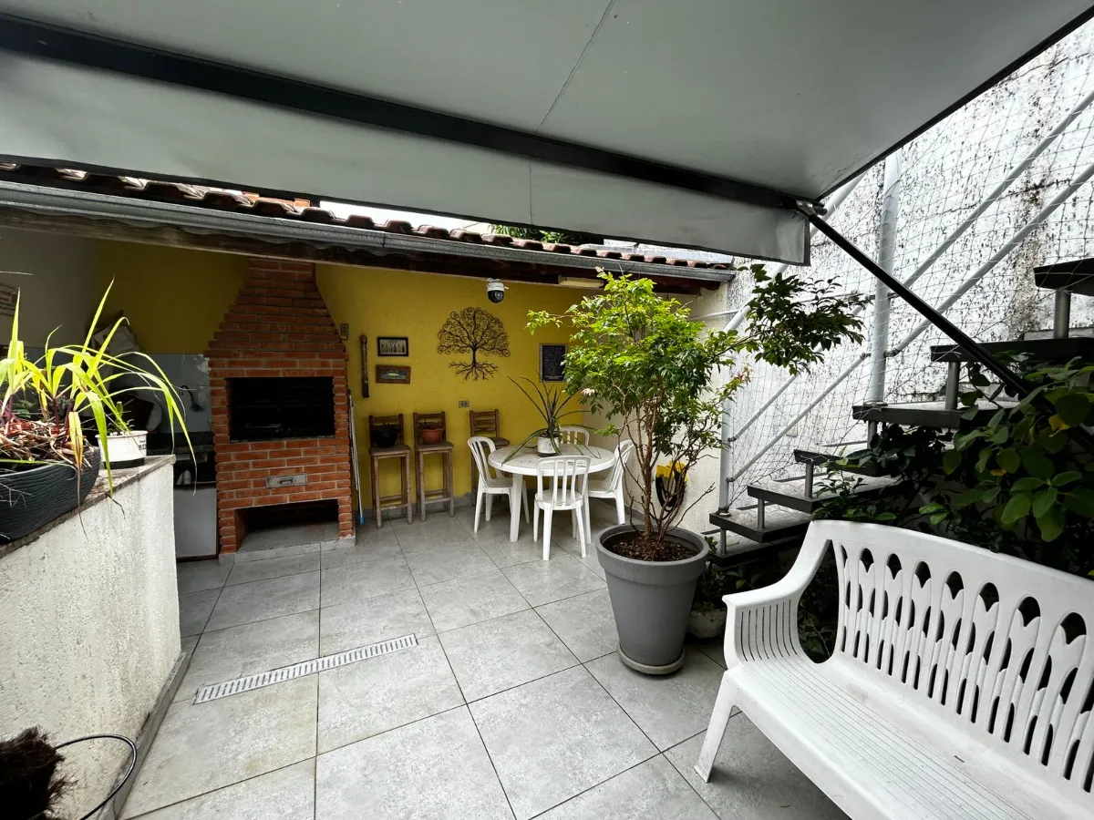 Sobrado para venda em Jardim São Paulo(Zona Norte) com 3 quartos, sendo 3 suítes, 203m²
