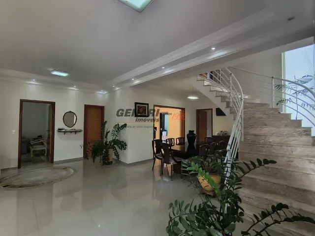 Sobrado com 367m² 5 quartos e 5 banheiros, à venda, no bairro Jardim Esplanada em Indaiatuba
