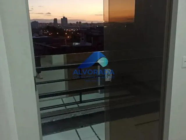 Sobrado com 10m² 2 quartos e 3 banheiros, à venda, no bairro Centro em Jacareí