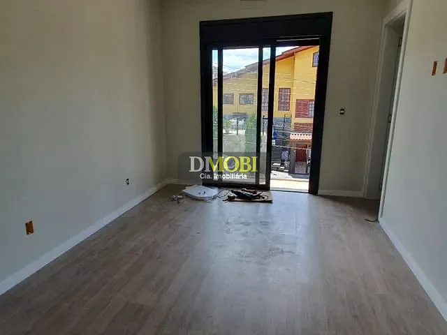 Sobrado com 94m² 3 quartos e 2 banheiros, à venda, no bairro Diva Lessa de Jesus em Gravataí