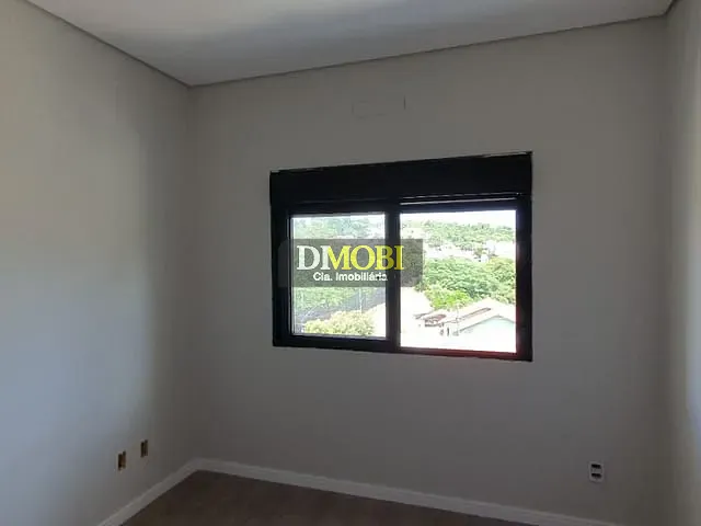 Sobrado com 94m² 3 quartos e 2 banheiros, à venda, no bairro Diva Lessa de Jesus em Gravataí