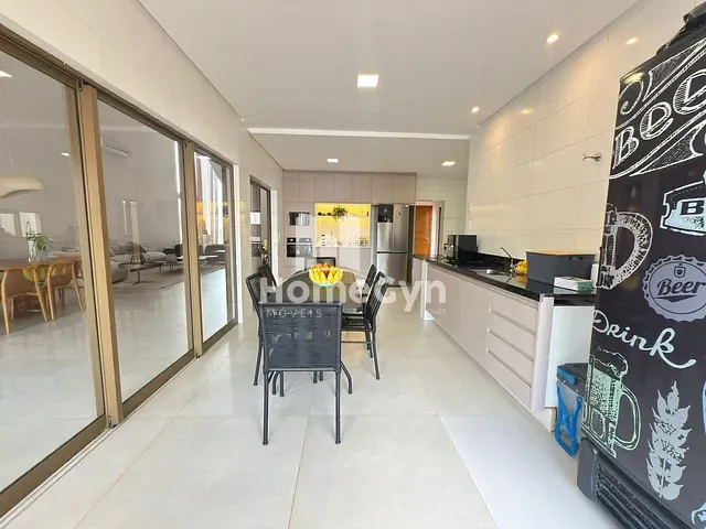 Sobrado com 550m² 4 quartos e 6 banheiros, à venda ou para alugar, no bairro Residencial Goiânia Golfe Clube em Goiânia