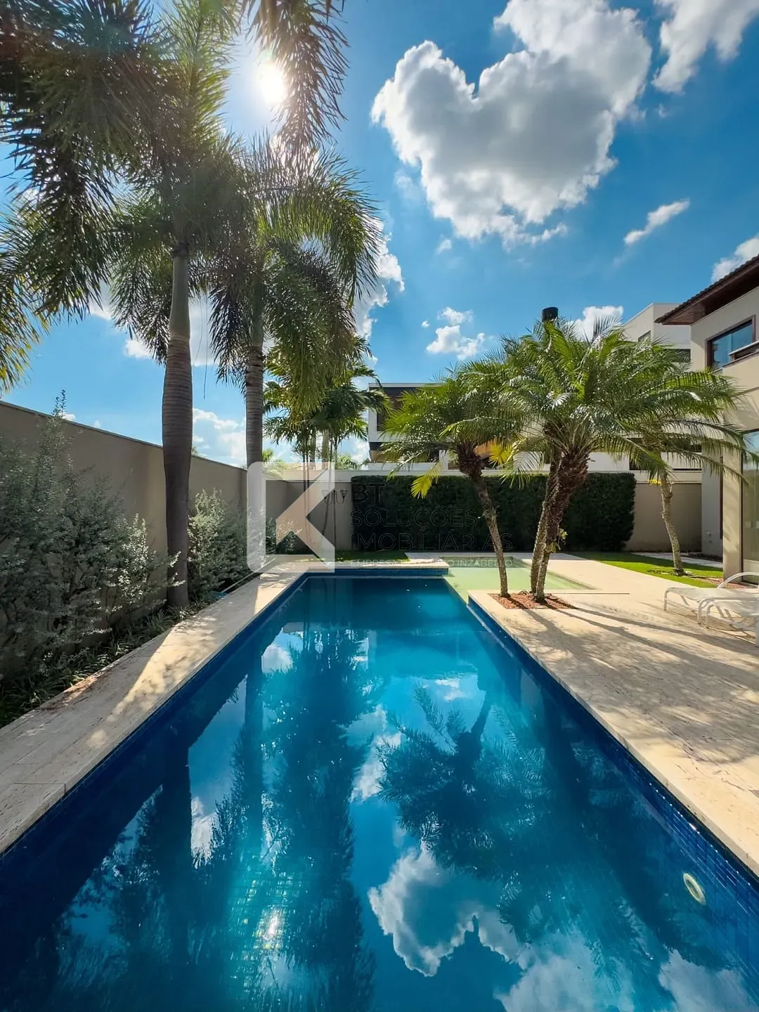 Sobrado, 4 quartos, 500 m² - Foto 1