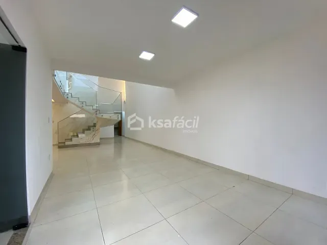 Sobrado com 250m² 3 quartos e 3 banheiros, à venda, no bairro Mata do Jacinto em Campo Grande