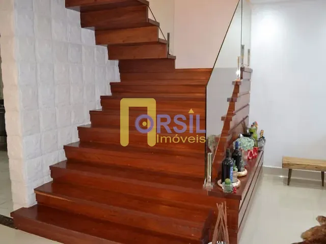 Sobrado com 258m² 3 quartos e 3 banheiros, à venda, no bairro Itapema em Guararema