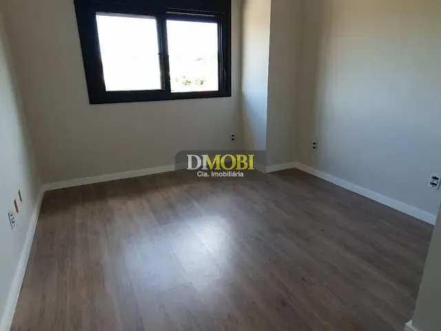 Sobrado com 124m² 3 quartos e 2 banheiros, à venda, no bairro Diva Lessa de Jesus em Gravataí