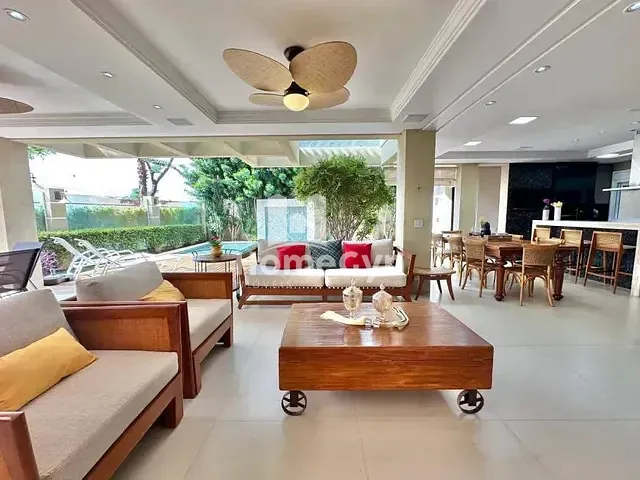 Sobrado 5 quartos e 6 banheiros, à venda, no bairro Jardins Valência em Goiânia