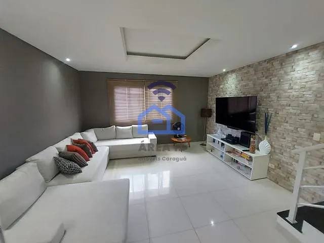 Sobrado com 300m² 4 quartos e 3 banheiros, à venda, no bairro Martim de Sá em Caraguatatuba