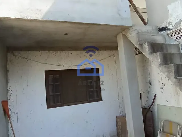 Sobrado com 269m² 4 quartos e 6 banheiros, à venda, no bairro Balneário dos Golfinhos em Caraguatatuba