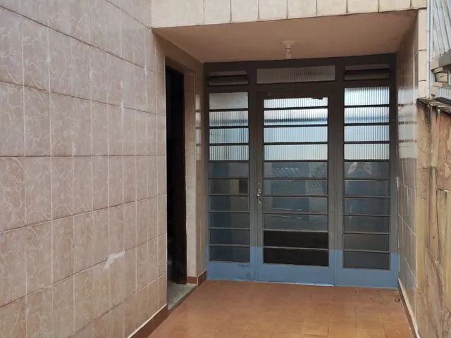 Sobrado 3 quartos e 2 banheiros, para alugar, no bairro Vila Nivi em São Paulo