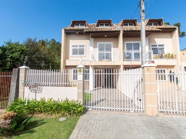 Sobrado com 132m² 3 quartos e 4 banheiros, à venda, no bairro Uberaba em Curitiba