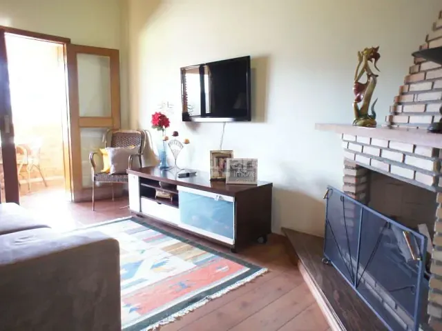 Sobrado com 500m² 4 quartos e 3 banheiros, à venda, no bairro Vila Suissa em Mogi das Cruzes