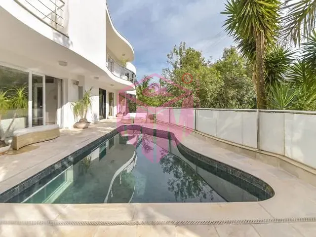 Sobrado com 580m² 4 quartos e 5 banheiros, à venda, no bairro Parque Terra Nova II em São Bernardo do Campo